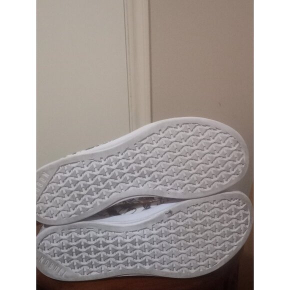 NOBULL | RARE HIGH TOP BUTTERFLY FLORAL CANVAS TRAINER UNISEX W13.5/M12 - Picture 3 of 13